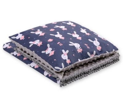 Aprīkojums: Divpusēja sega Minky + spilvens - zils trusis